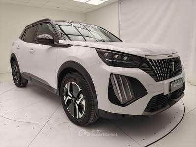 Peugeot 2008 II 2023 1.2 hybrid GT 145cv e-dcs6 Nero usata Erba