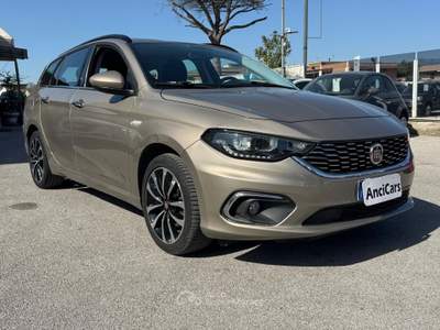 Fiat Tipo 1.4 T-Jet 120cv Lounge Oro usata San Giuseppe Vesuviano