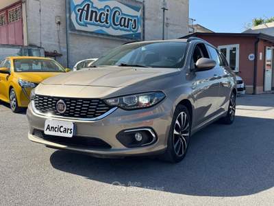 Fiat Tipo 1.4 T-Jet 120cv Lounge Oro usata San Giuseppe Vesuviano
