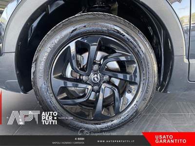 Opel Crossland Crossland X 1.2 Design Line s&s 110cv auto my19 Rosso usata Napoli