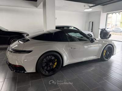 Porsche 911 911 Targa 4 GTS carboceramica/lift/ppf/hdmatrix Grigio usata Curti