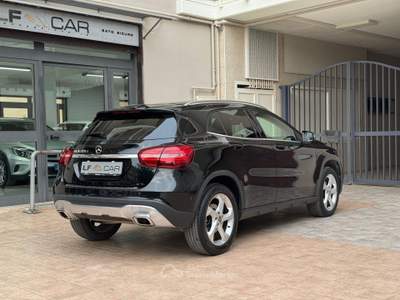 Mercedes-Benz GLA Automatic Sport 2.2 136 cv Nero usata SANTERAMO IN COLLE