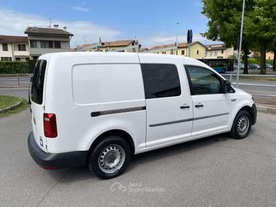 Volkswagen Caddy 102cv Bianco usata Treviglio