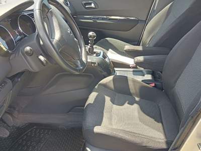 Peugeot 5008 Premium *7 POSTI* Grigio usata Bari