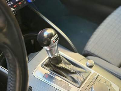 Audi A3 S tronic Ambition Nero usata Bari