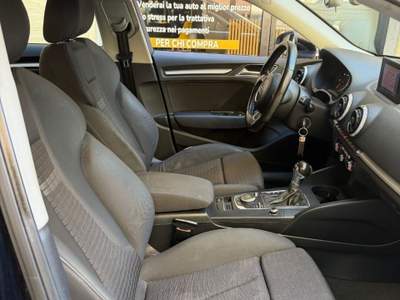 Audi A3 S tronic Ambition Nero usata Bari
