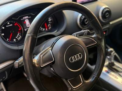 Audi A3 S tronic Ambition Nero usata Bari
