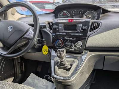 Lancia Ypsilon HYBRID 1.0cc 70cv SENS. PARK CERCHI IN LEGA Grigio usata Roma