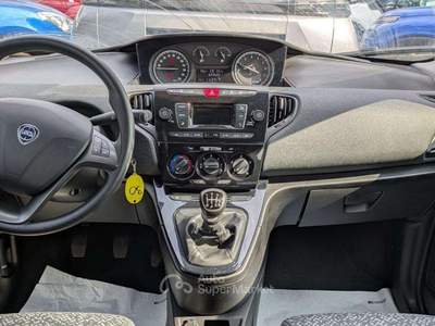 Lancia Ypsilon HYBRID 1.0cc 70cv SENS. PARK CERCHI IN LEGA Grigio usata Roma