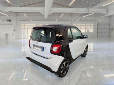 Smart ForTwo Fortwo III 2020 eq Passion 4,6kW Bianco usata Zola Predosa