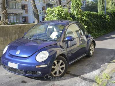 Volkswagen New Beetle Vendo iconico "Maggiolino" 1.9TDI 105CV! Blu/Azzurro usata Firenze