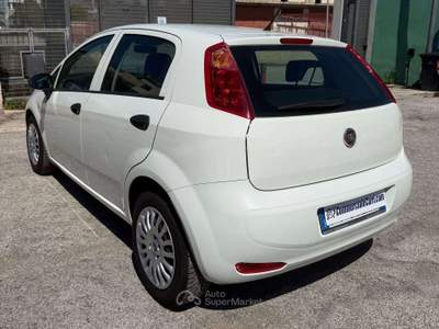 Fiat Punto VAN 1.3 M-JET 5 PORTE 4 POSTI N1 - 2018 Bianco usata Corato