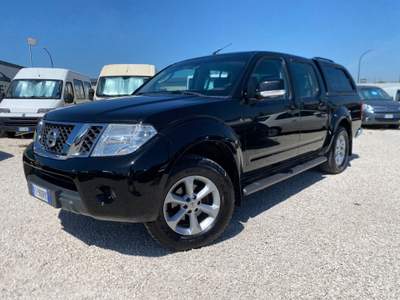 Nissan Navara N1 AUTOCARRO GANCIO TRAINO 2.5 dCi 190CV 4 porte Double Cab Sport Nero usata Corato