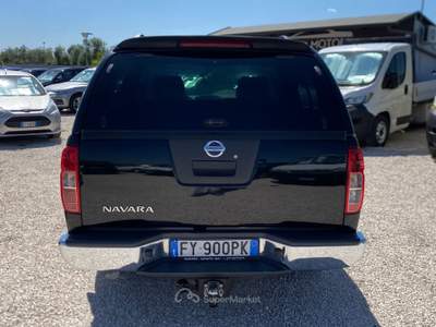 Nissan Navara N1 AUTOCARRO GANCIO TRAINO 2.5 dCi 190CV 4 porte Double Cab Sport Nero usata Corato