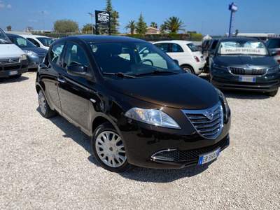 Lancia Ypsilon Unyca UNICO PROPIETARIO,NEOPATENTATI Marrone usata Corato