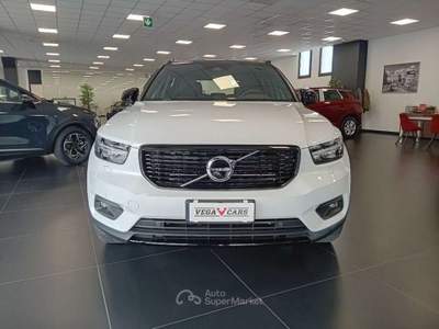 Volvo XC40 T5 Recharge Plug-in Hybrid R-design OFFERTA PROMO! Bianco usata Spinea