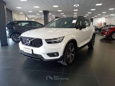 Volvo XC40 T5 Recharge Plug-in Hybrid R-design OFFERTA PROMO! Bianco usata Spinea
