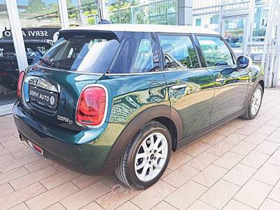 MINI Cooper 1.5 Cooper D 5p Business auto Verde usata Casoria