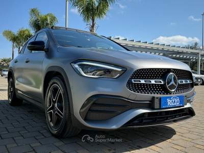 Mercedes-Benz GLA 200d Premium Amg Tetto Grigio Designo Multibeam Grigio usata Mesagne