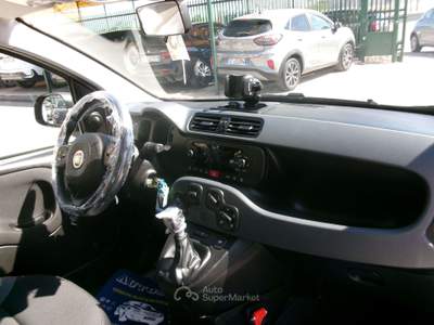 Fiat Panda PANDA 1.2 BENZINA E6D LOUNGE +600.00 GPL NUOVO Bianco usata Giugliano in Campania