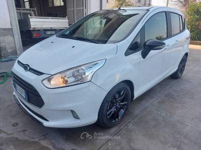 Ford B-Max FORD B- MAX 1.5 TDCI 75 CV Bianco usata Mirabella Eclano
