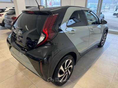 Toyota Aygo X 1.0 VVT-i 72 CV 5 porte Trend Km0 Verde usata Spoltore