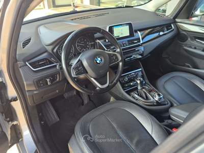 BMW Serie 2 218d 216 d Active Tourer Luxury Automatica Pelle Navi LED + Argento usata Rezzato