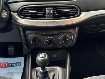 Fiat Tipo 5 Porte 1.4 95cv STREET *SOLO 58.000KM!* Beige usata Torino