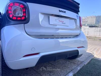 Smart ForTwo 90 0.9 Turbo BRABUS Style Bianco usata Sant'Anastasia