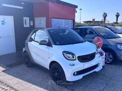 Smart ForTwo 90 0.9 Turbo BRABUS Style Bianco usata Sant'Anastasia