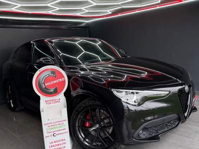 Alfa Romeo Stelvio 2.2 TD 210 CV Q4 Veloce IPER FULL Nero usata Teverola