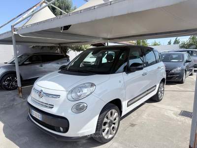 Fiat 500L Living 0.9 TwinAir Turbo Natural Power Lounge Bianco usata Giugliano in Campania