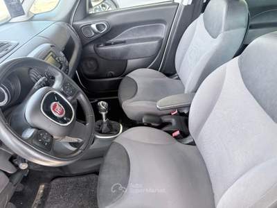 Fiat 500L Living 0.9 TwinAir Turbo Natural Power Lounge Bianco usata Giugliano in Campania