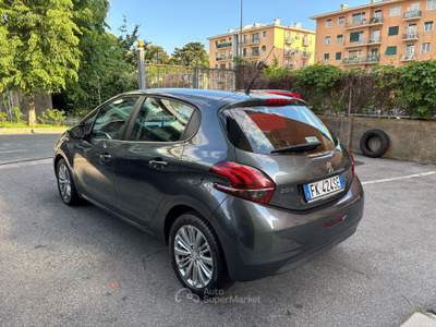 Peugeot 208 5 porte Active Grigio usata Genova