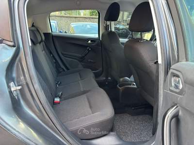 Peugeot 208 5 porte Active Grigio usata Genova