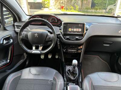 Peugeot 2008 S&S GT Line Bianco usata Genova
