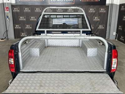 Nissan Navara 4 porte Double Cab XE Blu/Azzurro usata Valsamoggia