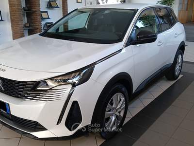 Peugeot 3008 S&S EAT8 Active Pack Bianco usata Torre Annunziata