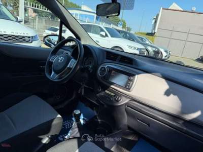 Toyota Yaris 1.3 5 porte Active Nero usata Sesto San Giovanni