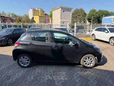 Toyota Yaris 1.3 5 porte Active Nero usata Sesto San Giovanni