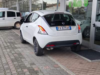 Lancia Ypsilon 5 porte GPL Ecochic Gold Bianco usata Cotignola