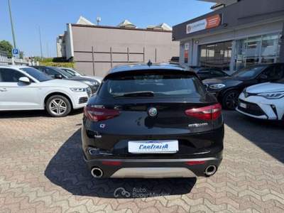 Alfa Romeo Stelvio 2.2 Turbodiesel 190 CV AT8 Q4 Business Nero usata Sesto San Giovanni