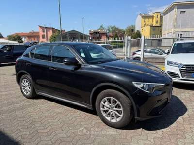 Alfa Romeo Stelvio 2.2 Turbodiesel 190 CV AT8 Q4 Business Nero usata Sesto San Giovanni
