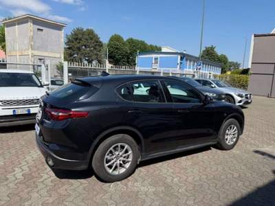 Alfa Romeo Stelvio 2.2 Turbodiesel 190 CV AT8 Q4 Business Nero usata Sesto San Giovanni