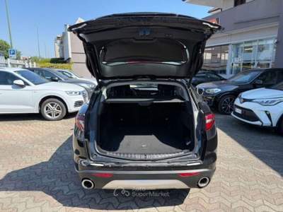 Alfa Romeo Stelvio 2.2 Turbodiesel 190 CV AT8 Q4 Business Nero usata Sesto San Giovanni