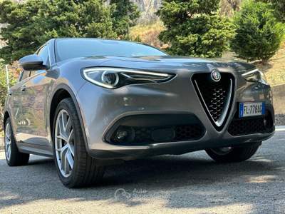 Alfa Romeo Stelvio null Grigio usata Palermo