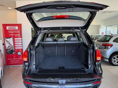 BMW X5 X5 F15 xdrive25d Business 218cv auto Grigio usata Gaglianico