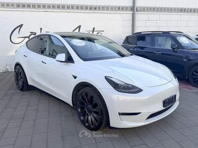 Tesla Model Y Dual Motor 533 CV AWD Bianco usata Roma