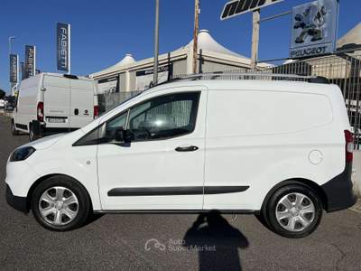 Ford Transit Courier 1.5 TDCI 75 CV TREND  VAN 2 POSTI Bianco usata Roma