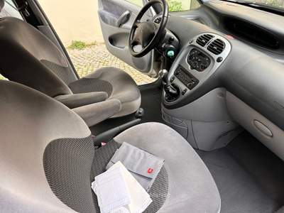 Citroen Xsara Picasso 1.6 HDi *Volante in Pelle Grigio usata Moncalieri